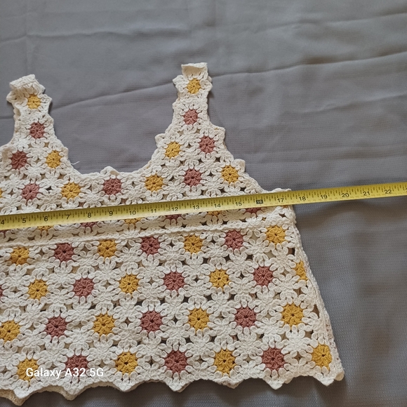 New In Women Size S/m Crochet Floral Women Top - White, Yellow, Brown - Picture 8 of 11